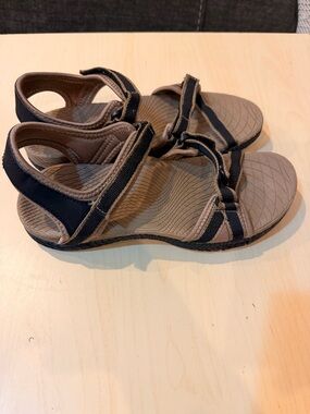 WHITIN Tan and Black Adjustable Strappy Sandals Like New